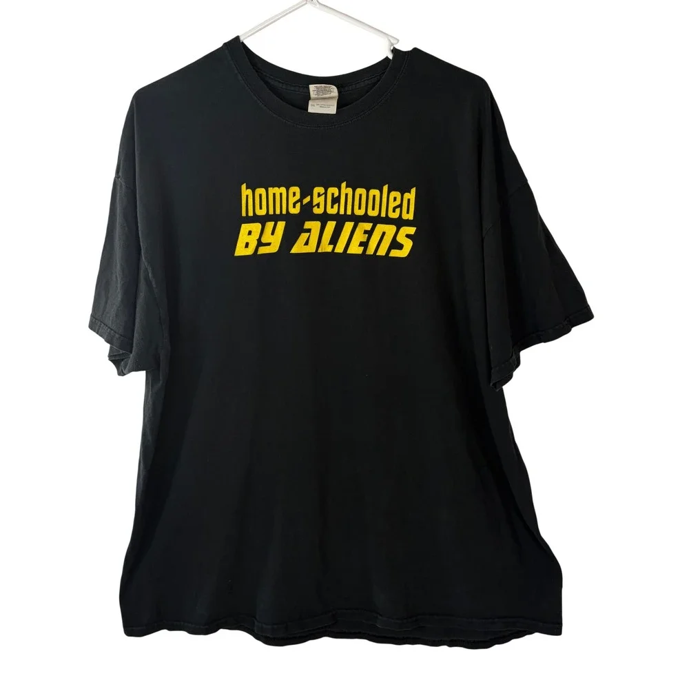 Gildan Home-Schooled By Aliens Graphic T-Shirt Black Mens 2XL Sci-Fi Humor Tee